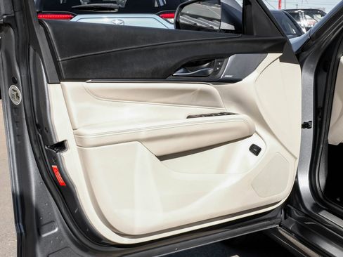 Used 2022 Cadillac CT4 Luxury w/ Sun And Sound Package image 52