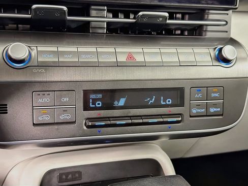 Used 2025 Hyundai Kona SEL FWD image 19