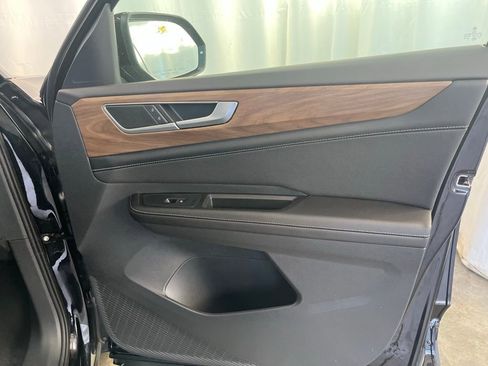 New 2026 Volkswagen Atlas SE image 11