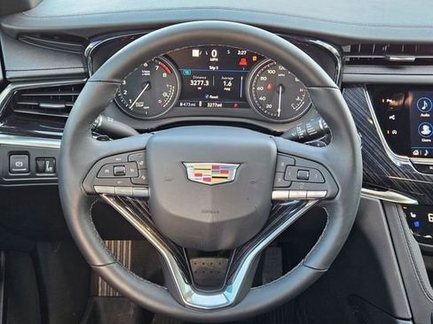 New 2025 Cadillac XT6 Premium Luxury w/ Technology Package image 15