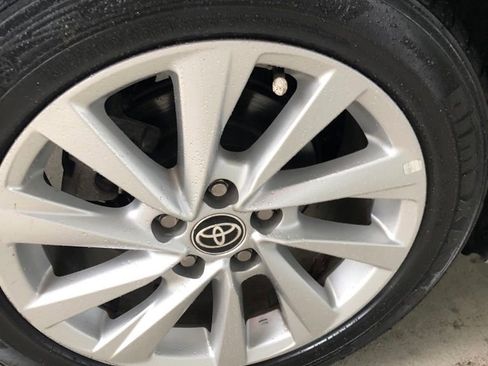 Used 2022 Toyota Camry LE FWD image 9