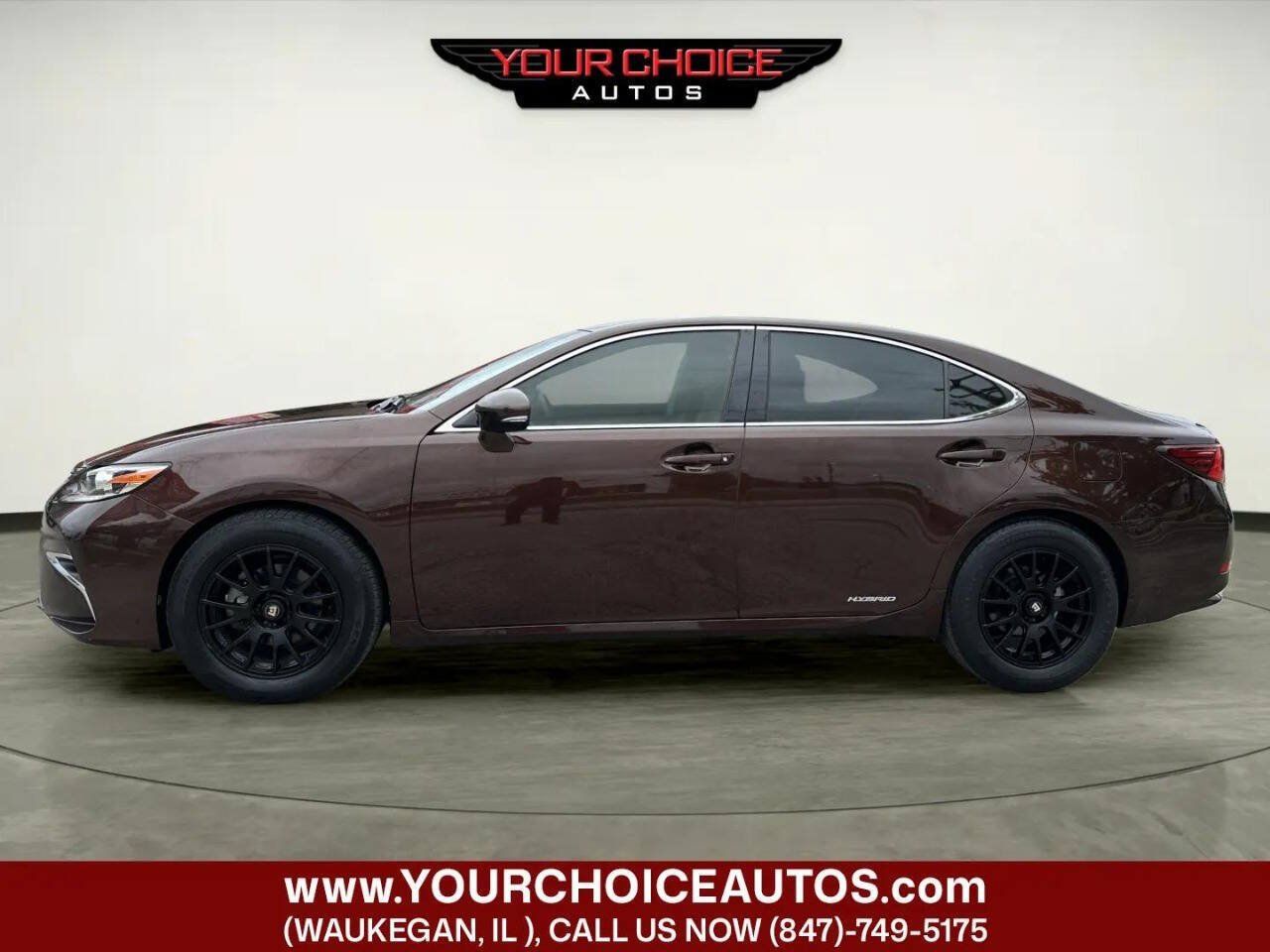 Used 2016 Lexus ES 300h w/ Luxury Package w/Wood Trim FWD image 2