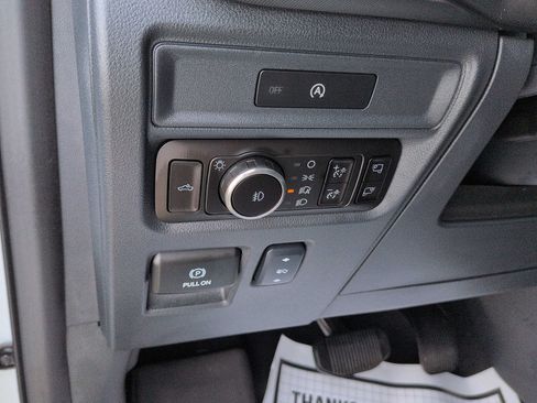 Used 2025 Ford F150 Lariat AWD/4WD image 18