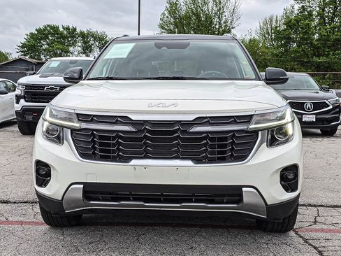 Used 2024 Kia Seltos S image 2