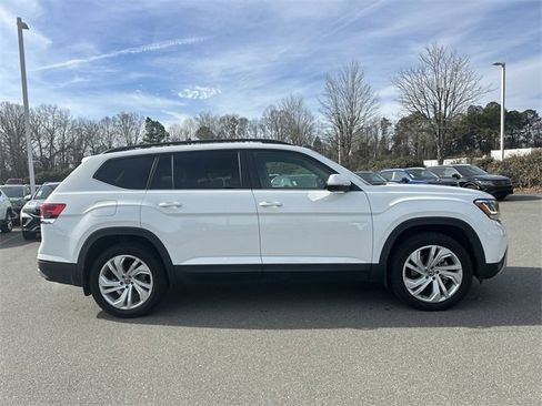 Used 2022 Volkswagen Atlas SE image 6