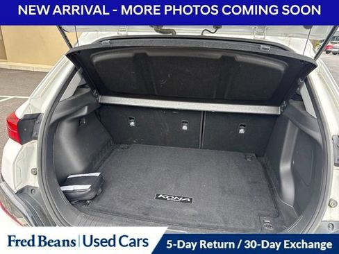 Used 2023 Hyundai Kona Limited FWD image 8