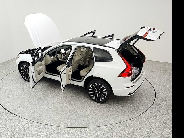 New 2026 Volvo XC60 T8 Ultra w/ Protection Package Premier AWD/4WD image 41