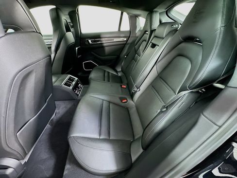 Certified 2023 Porsche Panamera 4 AWD/4WD image 24