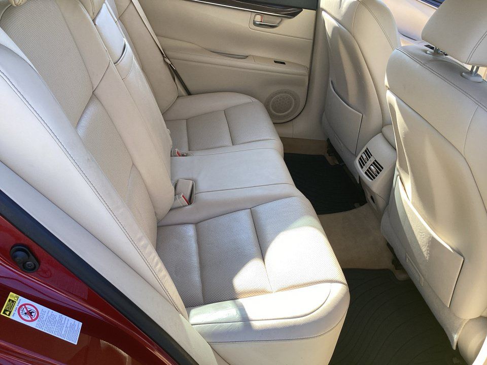 Used 2014 Lexus ES 350 w/ Luxury Package FWD image 33