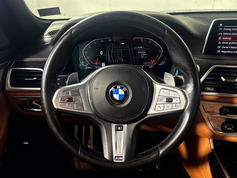 Used 2022 BMW 750i xDrive w/ Executive Package AWD/4WD image 16