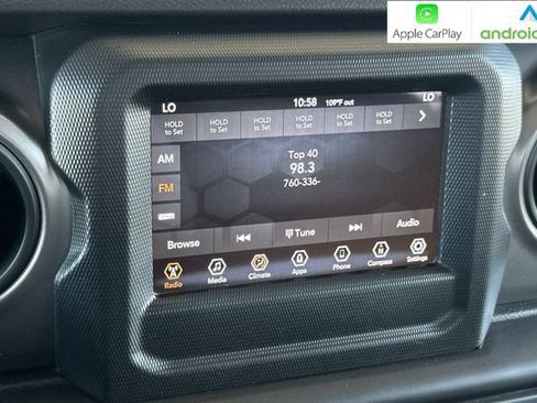 Used 2022 Jeep Gladiator Sport AWD/4WD image 19