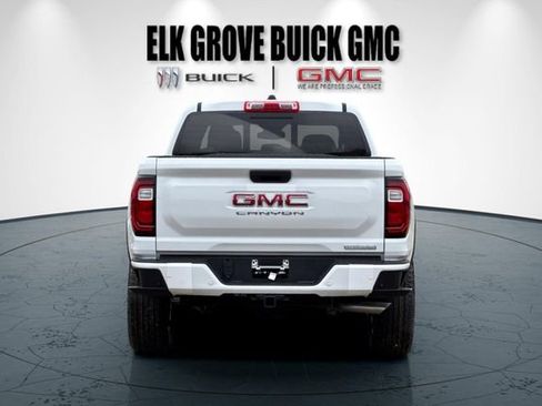 New 2026 GMC Canyon Elevation image 5