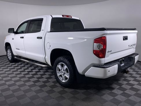 Used 2017 Toyota Tundra SR5 w/ SR5 Upgrade Package AWD/4WD image 31