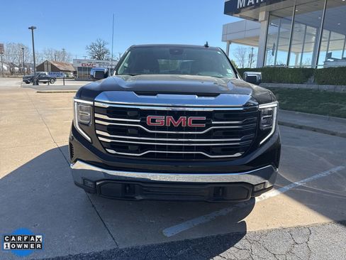 Used 2025 GMC Sierra 1500 SLT image 8