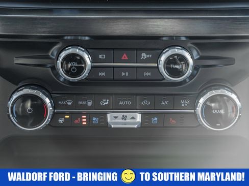 Used 2025 Ford F350 Lariat w/ Chrome Package image 30