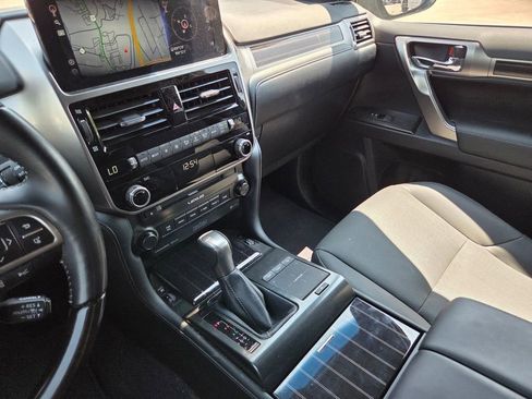 Used 2023 Lexus GX 460 Premium AWD/4WD image 39