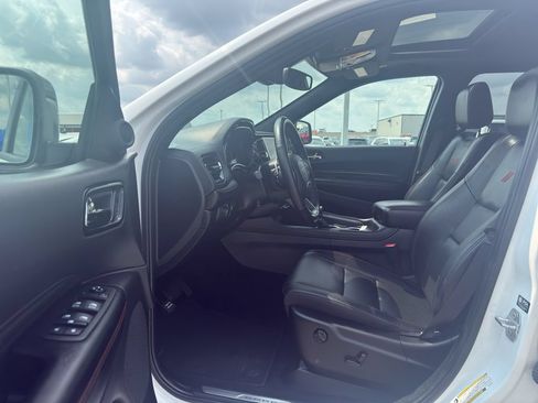 Used 2025 Dodge Durango GT AWD/4WD image 12