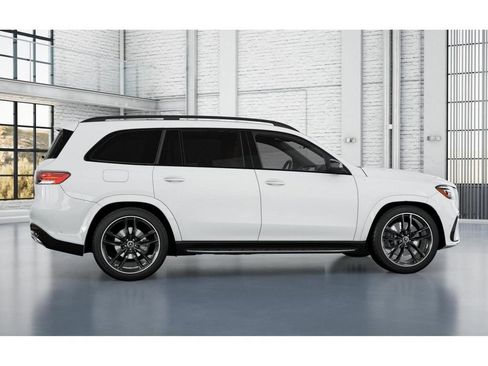 New 2026 Mercedes-Benz GLS 580 4MATIC image 17