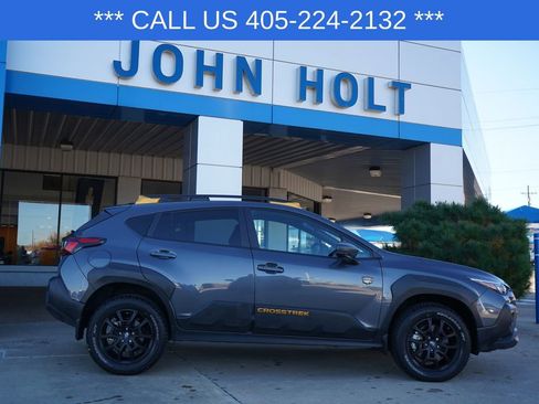 Used 2025 Subaru Crosstrek 2.5i Wilderness w/ Crosstrek Mirror Package image 10