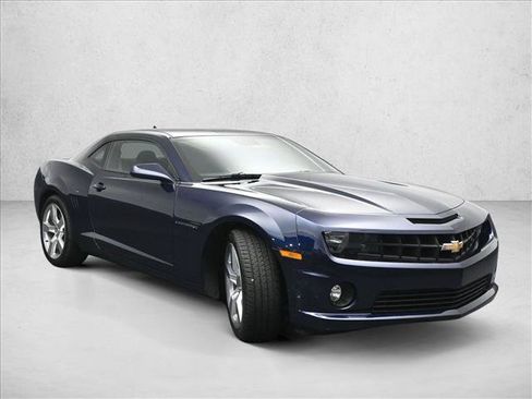 Used 2010 Chevrolet Camaro SS RWD image 4