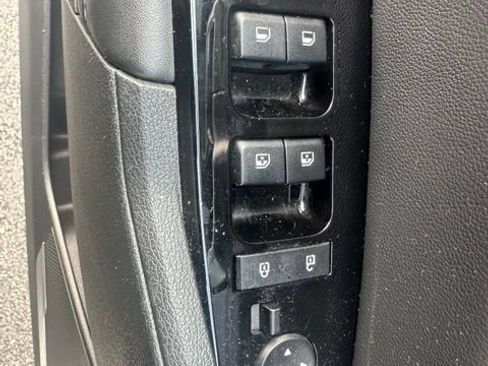 Used 2023 Kia Sportage EX FWD image 11