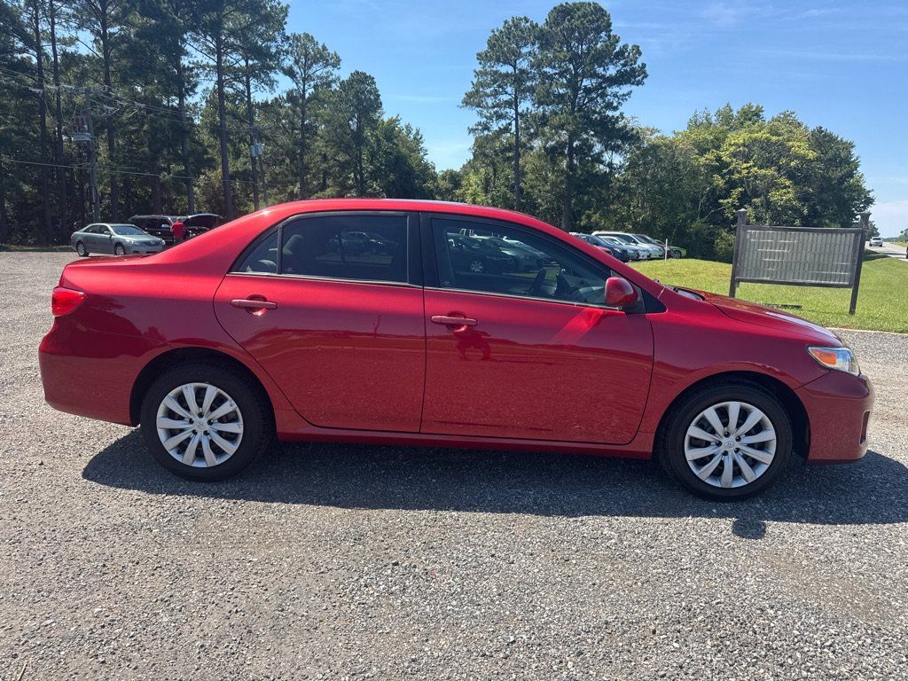Used 2012 Toyota Corolla LE FWD image 12