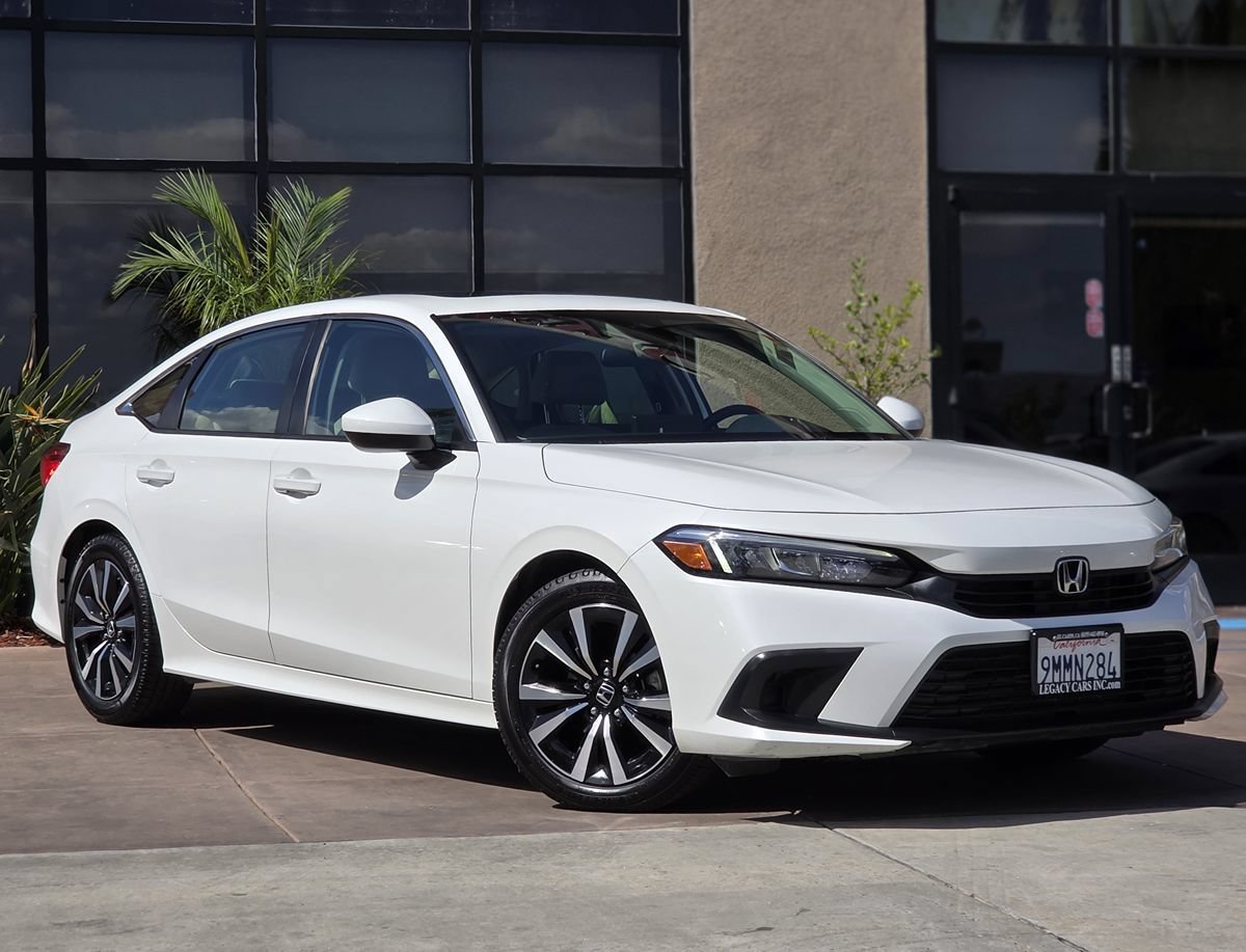Used 2022 Honda Civic EX image 3