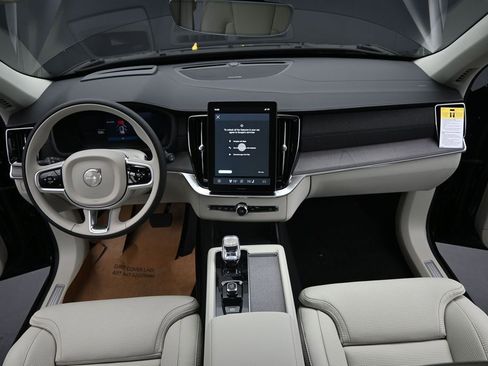 New 2026 Volvo XC90 B6 Ultra w/ Protection Package AWD/4WD image 21