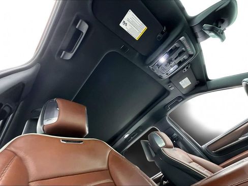 Used 2023 GMC Yukon Denali Ultimate image 22