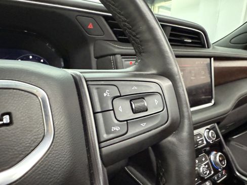 Used 2023 GMC Yukon Denali Ultimate image 13