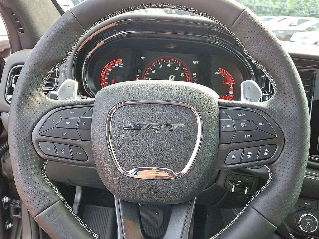 Used 2026 Dodge Durango SRT Hellcat w/ Premium Group AWD/4WD image 16