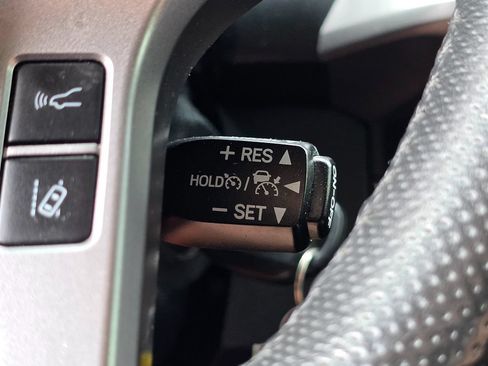 Used 2021 Toyota Tacoma SR5 AWD/4WD image 51