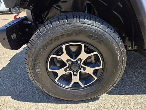 Used 2020 Jeep Wrangler Unlimited Rubicon AWD/4WD image 15