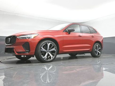 Used 2023 Volvo XC60 B5 Ultimate w/ Climate Package image 39