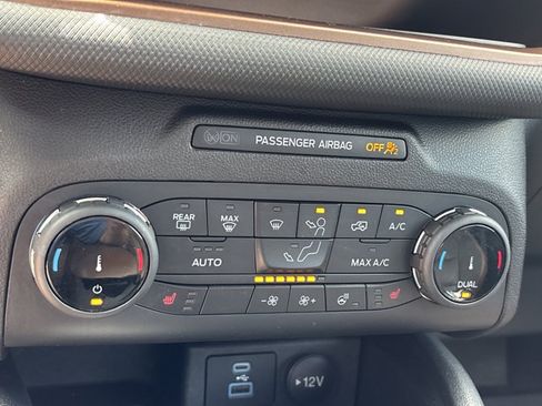 Used 2022 Ford Bronco Sport Outer Banks w/ Tech Package AWD/4WD image 32