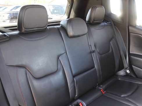 Used 2021 Jeep Renegade Trailhawk w/ Sun & Sound Group AWD/4WD image 11