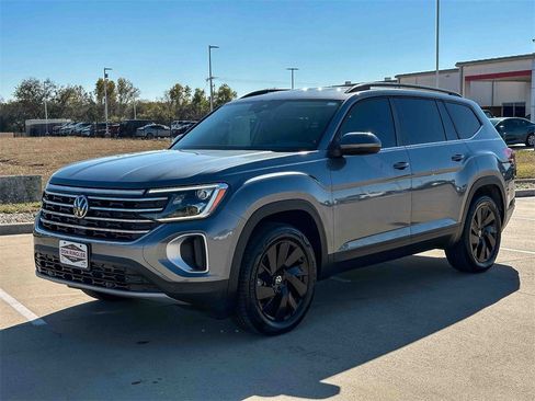 Used 2024 Volkswagen Atlas SE image 8