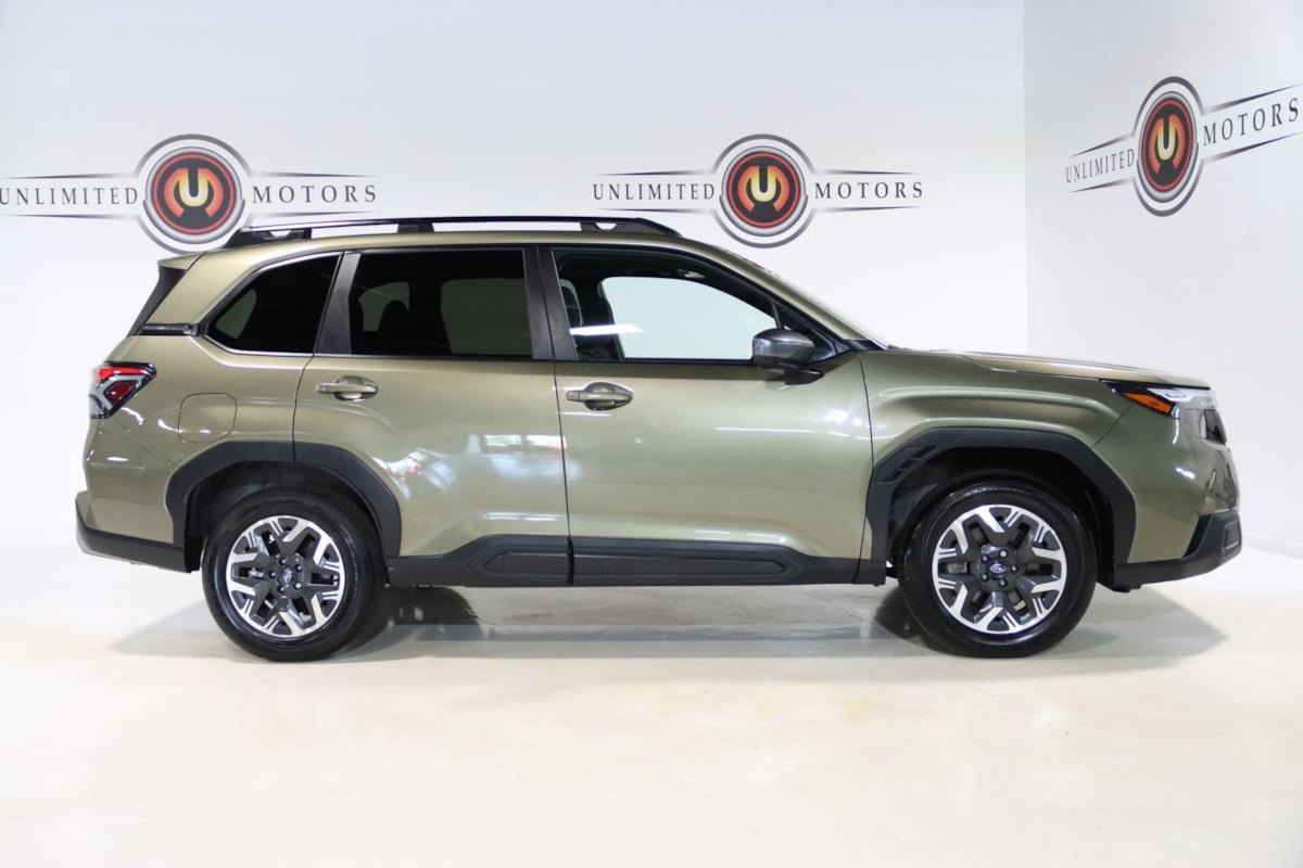 Used 2026 Subaru Forester Premium AWD/4WD image 5