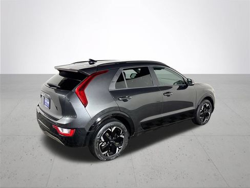 Certified 2023 Kia Niro Wind FWD image 7