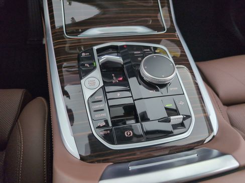 Used 2026 BMW X7 xDrive40i image 15