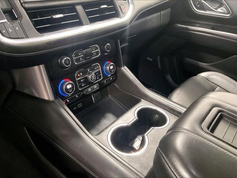 Used 2023 Chevrolet Tahoe Z71 w/ Luxury Package image 21