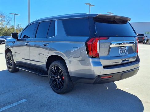 Used 2022 GMC Yukon SLE w/ Gmc Pro Safety Plus Package image 2