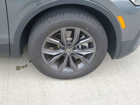 Certified 2024 Volkswagen Tiguan SE AWD/4WD image 6