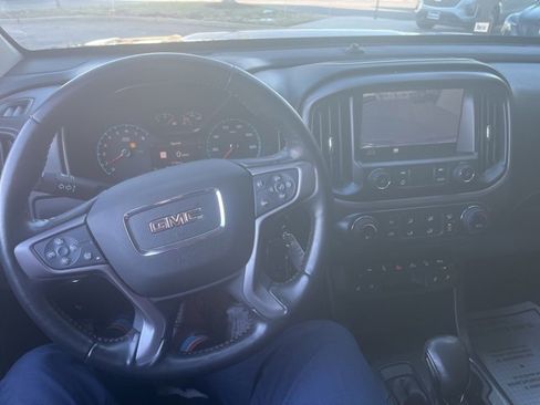 Used 2022 GMC Canyon AT4 image 11