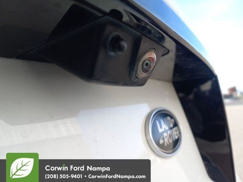 Used 2021 Land Rover Discovery Sport S image 31