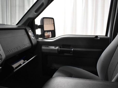 Used 2013 Ford F250 XLT w/ XLT Value Pkg AWD/4WD image 11