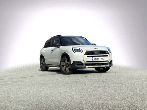 Certified 2025 MINI Cooper Countryman S image 2
