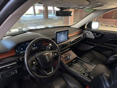 Used 2020 Lincoln Aviator Reserve w/ Equipment Group 202A image 17