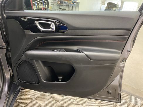 Used 2022 Jeep Compass Trailhawk w/ Trailhawk Convenience Group image 19