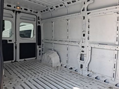 Used 2023 RAM ProMaster 2500 FWD image 8